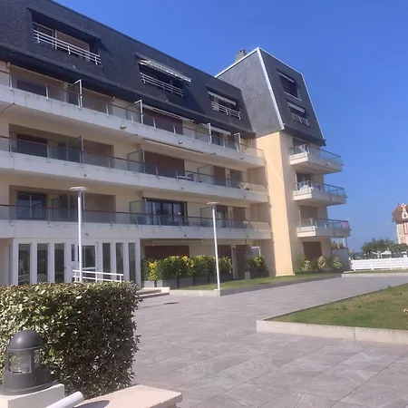 Et Soleil Apartment *